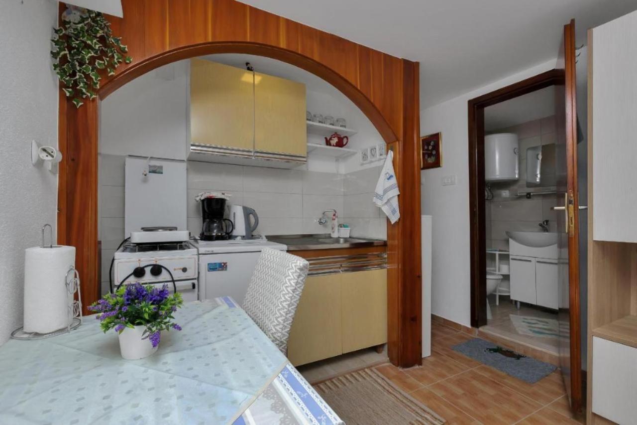 Sun&Sea Studio Apartment For 2 Makarska Bagian luar foto